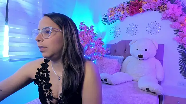 Sharon rhodes  online show from June 2026 01:45:01 PM