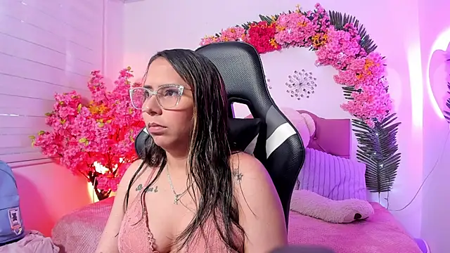 Sharon rhodes  online show from April 2026 02:30:01 PM