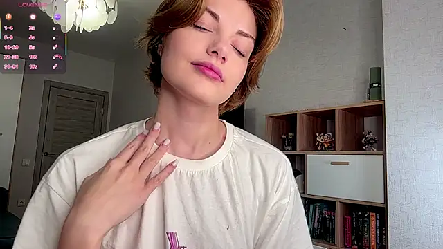 LinaFlamie online show from July 2026 10:11:02 AM