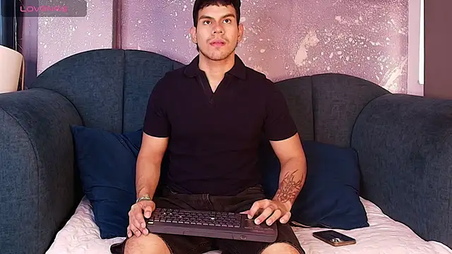 Derek Voss online show from June 2026 12:44:02 PM