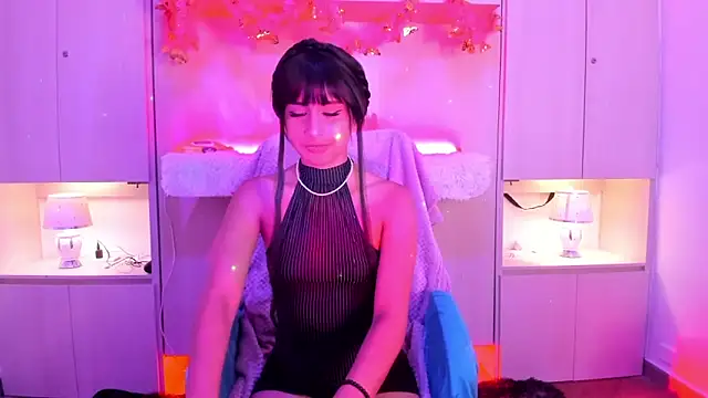 TomieDark  online show from May 2026 04:22:01 AM