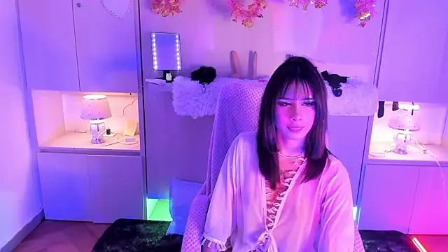 TomieDark  online show from April 2026 08:15:02 PM