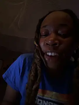 Nayomii28 online show from April 2026 01:03:01 AM