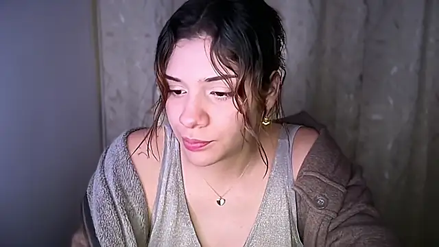 Snapshot of Im__molly6 chatting on May 2026 05:07:02 AM Im molly6 online show from May 2026 05:07:02 AM