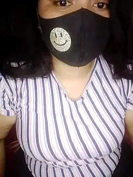 Angel Queen67 online show from April 2026 06:05:02 PM