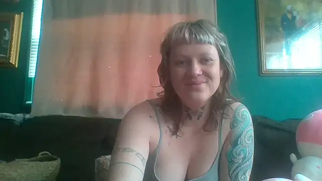 RosieSwitchBitch online show from May 2026 01:23:01 PM