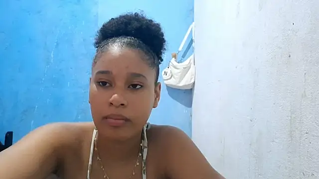 thamiresmiranda online show from April 2026 01:48:01 PM