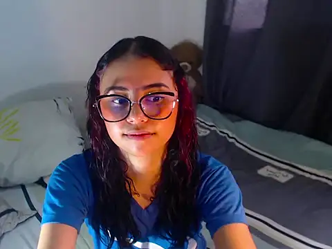 BellaLuxxs online show from May 2026 09:31:02 PM