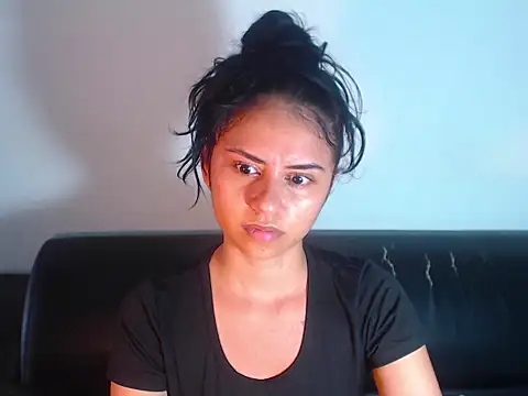 BellaLuxxs online show from June 2026 10:11:01 PM