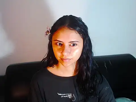 BellaLuxxs online show from June 2026 10:15:02 PM