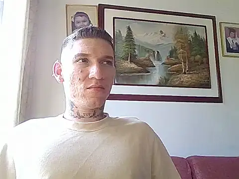 Snapshot of gonzalez_2001 chatting on June 2026 09:46:02 PM gonzalez 2001 online show from June 2026 09:46:02 PM