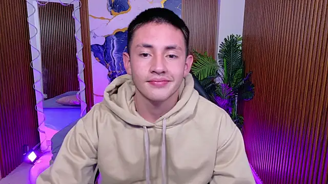 Snapshot of Andres_Tay chatting on May 2026 02:39:01 AM Andres Tay online show from May 2026 02:39:01 AM
