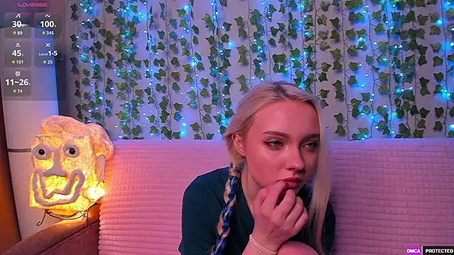  CloudNine  online show from May 2026 02:33:01 AM