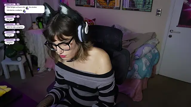 trinilup online show from May 2026 12:51:02 AM