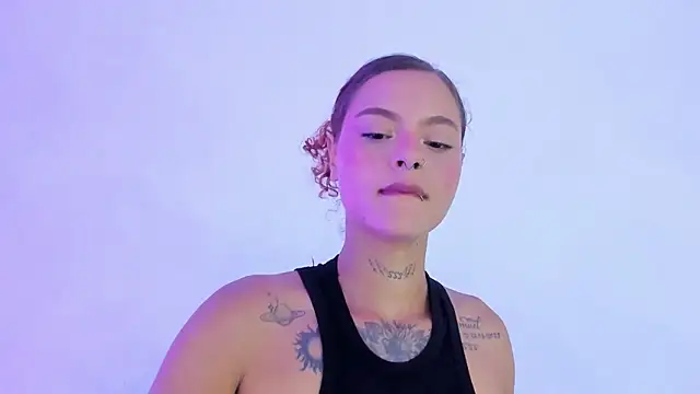 Caroline420  online show from June 2026 02:39:01 AM