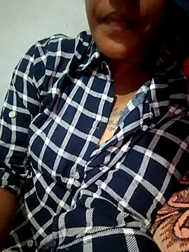 Tamil Hot HoneyBee online show from July 2026 03:04:01 AM