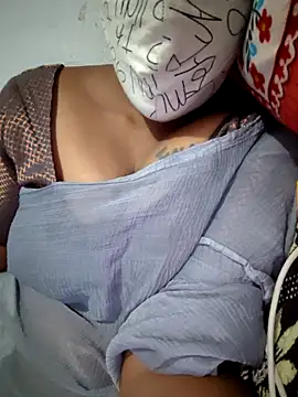 Tamil Hot HoneyBee online show from May 2026 06:33:02 AM