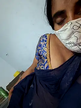 Tamil Hot HoneyBee online show from May 2026 04:37:01 PM