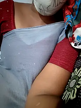 Tamil Hot HoneyBee online show from May 2026 07:52:02 PM