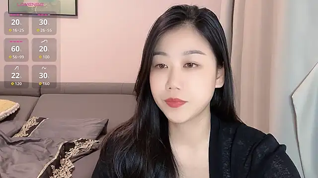 Snapshot of F-Yuwei chatting on May 2026 02:35:02 PM F-Yuwei online show from May 2026 02:35:02 PM