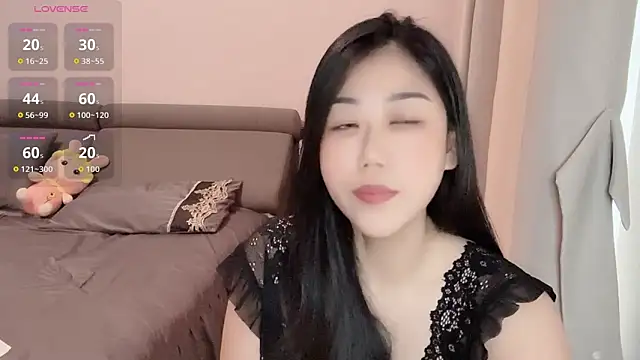 Snapshot of F-Yuwei chatting on June 2026 08:42:01 AM F-Yuwei online show from June 2026 08:42:01 AM