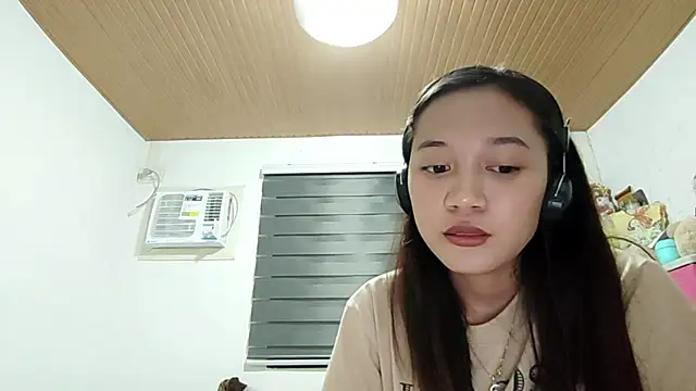 VincenzaHertler online show from April 2026 12:13:02 PM