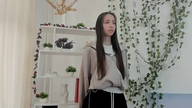 FlorineBuskey online show from April 2026 05:32:01 AM