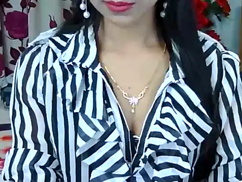 Snapshot of Alina_Nur chatting on May 2026 04:27:01 PM Alina Nur online show from May 2026 04:27:01 PM
