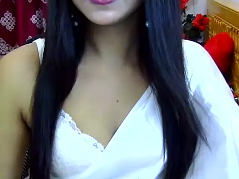 Alina Nur online show from July 2026 01:33:01 PM