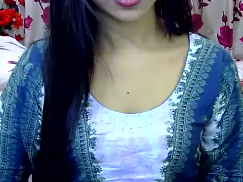 Alina Nur online show from June 2026 02:23:02 PM