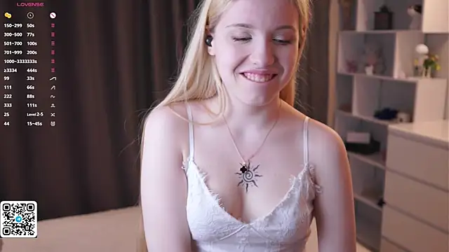 Sweet Love Lily online show from May 2026 08:20:02 PM