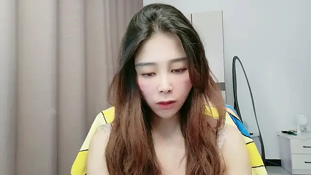 xiaoxiaohong030 online show from June 2026 11:38:02 AM