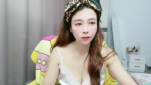 xiaoxiaohong030 online show from June 2026 03:17:02 AM