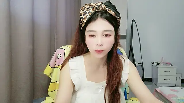 xiaoxiaohong030 online show from June 2026 01:28:02 AM