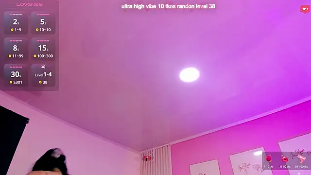 Ariana west  online show from May 2026 12:43:02 PM