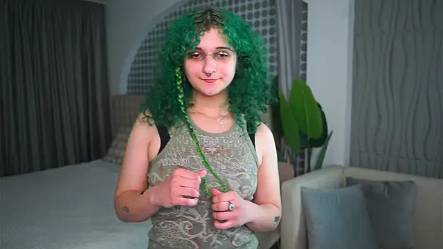 NeomaTaegel online show from April 2026 05:30:01 PM