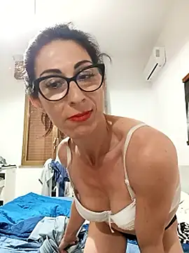 Ambra84 online show from April 2026 08:28:01 PM