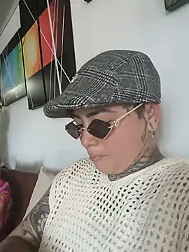 romina23 online show from May 2026 04:13:01 PM