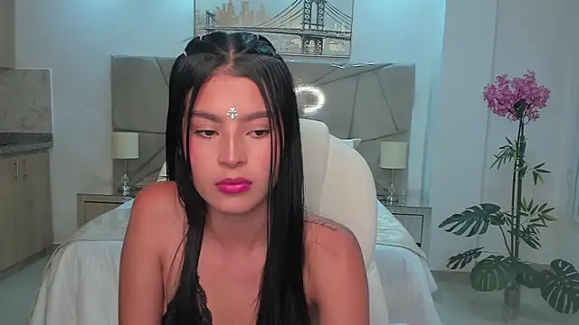 Snapshot of amber_willow chatting on May 2026 03:43:01 AM amber willow online show from May 2026 03:43:01 AM