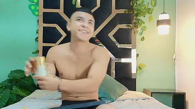 Snapshot of ELGRAN_JEFE chatting on June 2026 06:29:01 PM ELGRAN JEFE online show from June 2026 06:29:01 PM