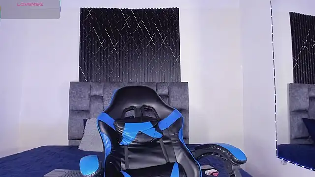 ThiagoSexy005 online show from July 2026 12:24:01 AM