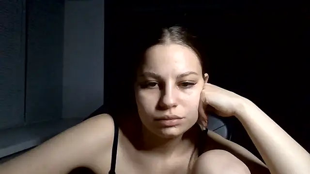 Snapshot of _Linsyy_ee_ chatting on May 2026 07:21:02 PM Linsyy ee online show from May 2026 07:21:02 PM