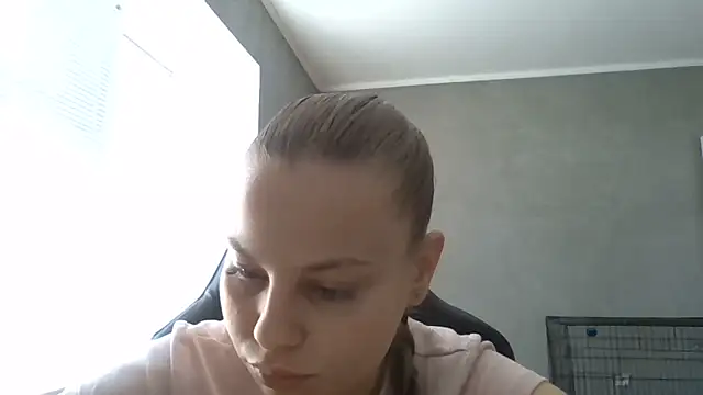 Snapshot of _Linsyy_ee_ chatting on June 2026 08:56:01 AM Linsyy ee online show from June 2026 08:56:01 AM