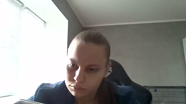 Snapshot of _Linsyy_ee_ chatting on May 2026 01:49:01 PM Linsyy ee online show from May 2026 01:49:01 PM