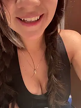 AmyPalacioss online show from May 2026 09:28:01 PM