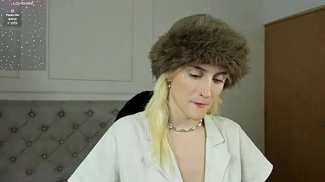 Jessica lisbon online show from June 2026 09:47:01 PM