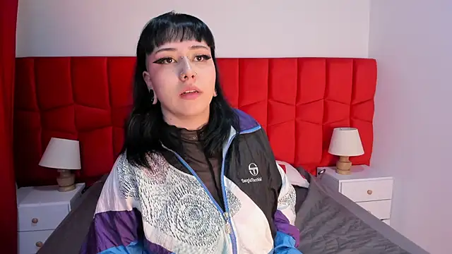 Anny cat online show from April 2026 05:32:01 AM