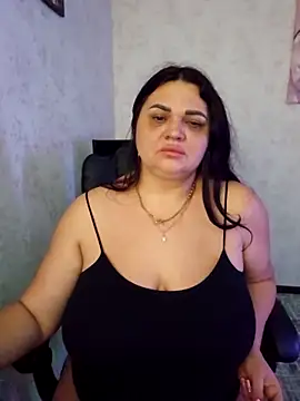 -CUTE-EVVIL- online show from May 2026 07:11:02 PM