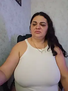 -CUTE-EVVIL- online show from July 2026 09:03:01 PM