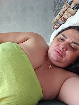 -CUTE-EVVIL- online show from July 2026 11:17:02 AM